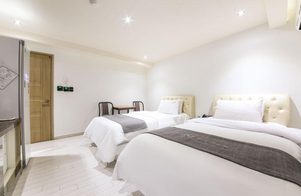 Gallery Hotel Кванджу Экстерьер фото