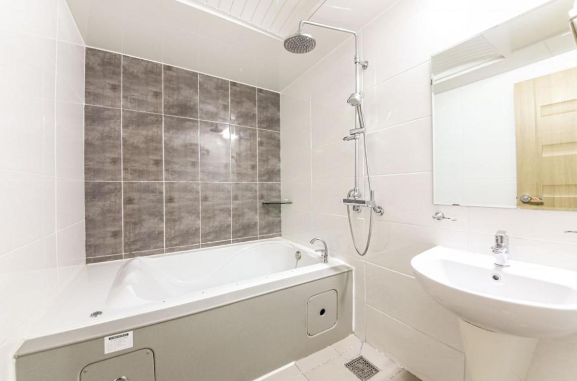 Gallery Hotel Кванджу Экстерьер фото