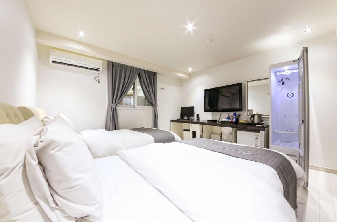 Gallery Hotel Кванджу Экстерьер фото