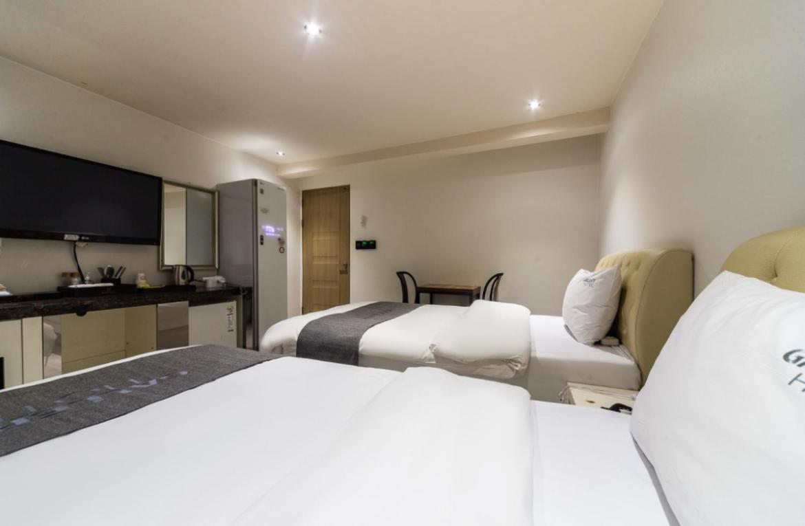 Gallery Hotel Кванджу Экстерьер фото