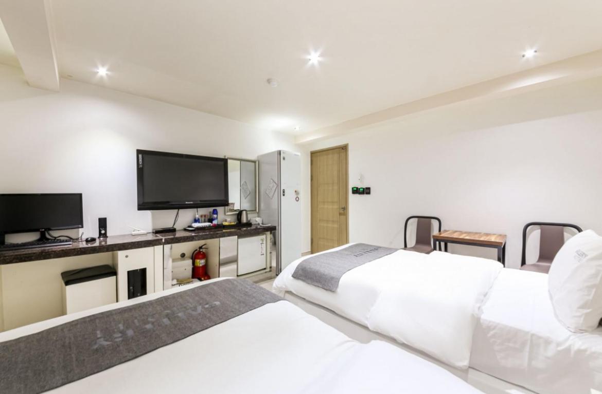 Gallery Hotel Кванджу Экстерьер фото